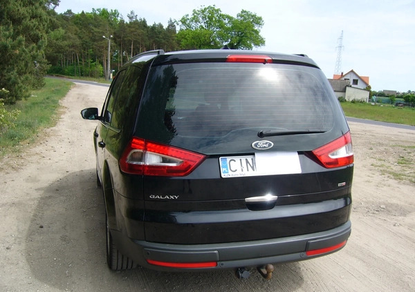 Ford Galaxy cena 28000 przebieg: 261600, rok produkcji 2010 z Wałcz małe 191